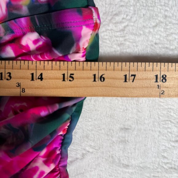 Torrid Slim Fix Underwire Lattice One Piece Swimsuit Size 2 Blur Roses Floral - Picture 6 of 6